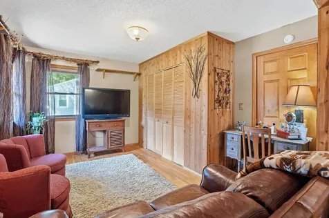 2686 Victoria Street N Roseville MN 55113