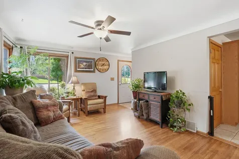 2686 Victoria Street N Roseville MN 55113