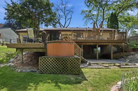 2686 Victoria Street N Roseville MN 55113
