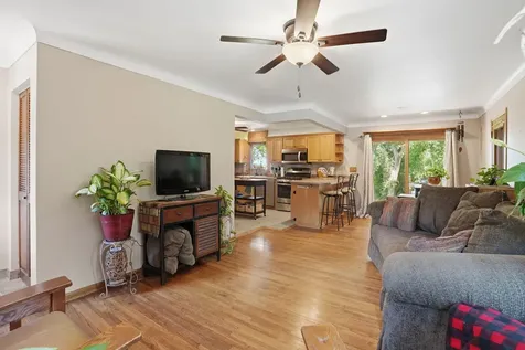 2686 Victoria Street N Roseville MN 55113
