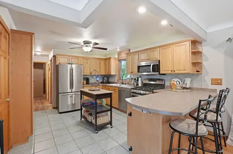 2686 Victoria Street N Roseville MN 55113