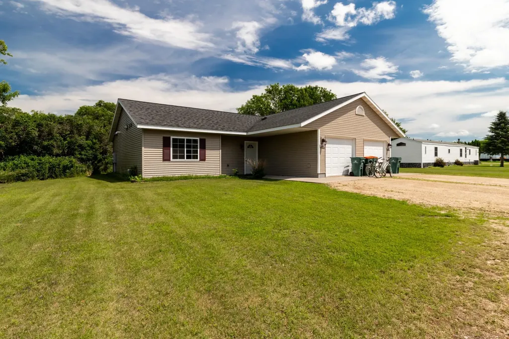 604 And 606 N Pickle Street Hewitt MN 56453