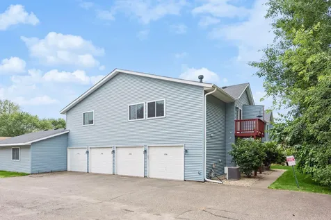 1756 Helena Road N Oakdale MN 55128