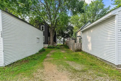 811 Watson Avenue Saint Paul MN 55102