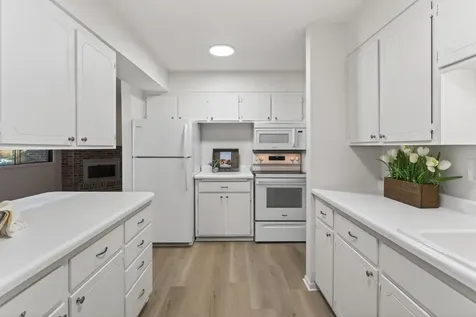 14302 Fairway Drive Eden Prairie MN 55344
