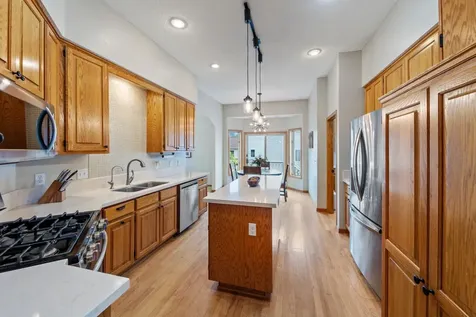 3947 Bailey Ridge Draw Woodbury MN 55125
