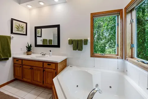 3947 Bailey Ridge Draw Woodbury MN 55125