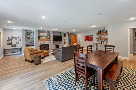 3947 Bailey Ridge Draw Woodbury MN 55125