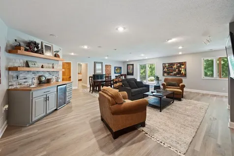 3947 Bailey Ridge Draw Woodbury MN 55125