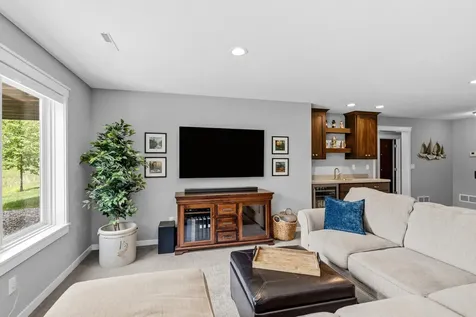 2504 Neal Court N Stillwater MN 55082