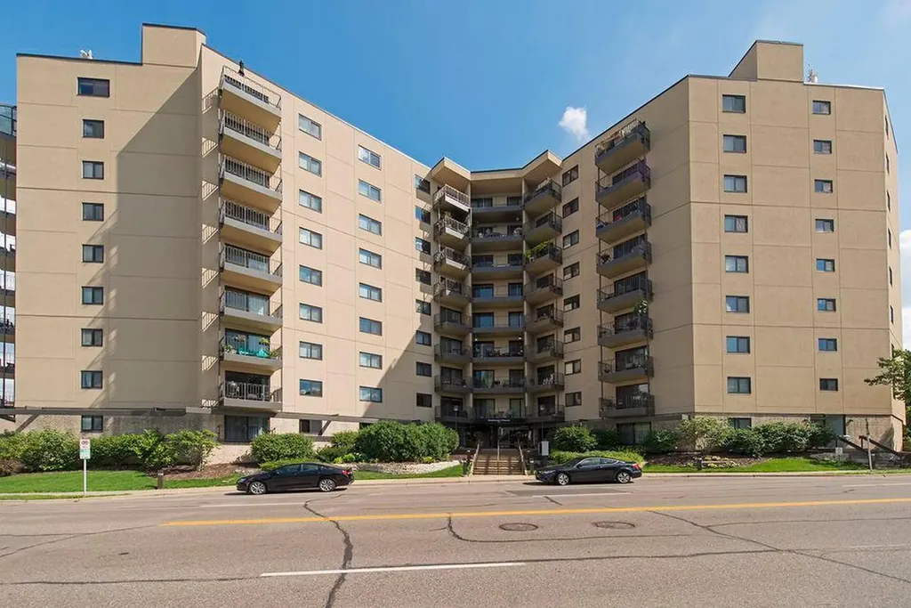 3131 Excelsior Boulevard Minneapolis MN 55416