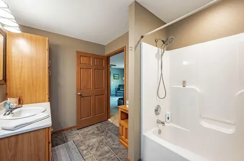 120 Nicklaus Path Mankato MN 56001
