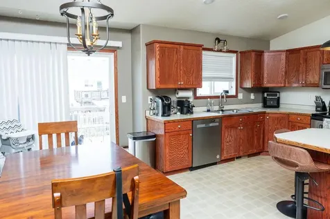 1028 39 Avenue W West Fargo ND 58078