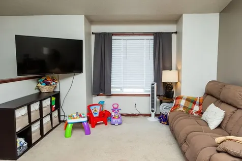 1028 39 Avenue W West Fargo ND 58078