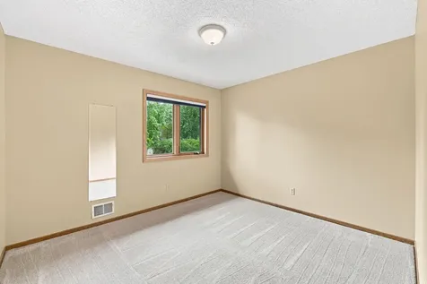 17654 W 67th Street Eden Prairie MN 55346