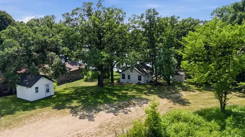 15588 E Munson Drive Detroit Lakes MN 56501
