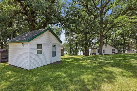 15588 E Munson Drive Detroit Lakes MN 56501