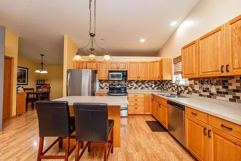 4291 39th Avenue S Fargo ND 58104
