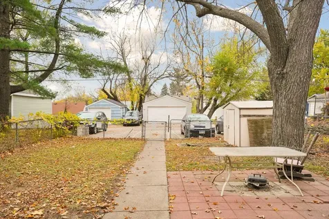 1695 7th Street E Saint Paul MN 55106