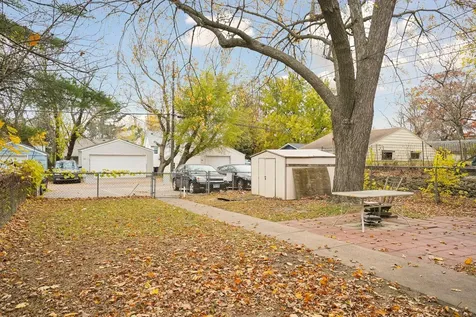 1695 7th Street E Saint Paul MN 55106