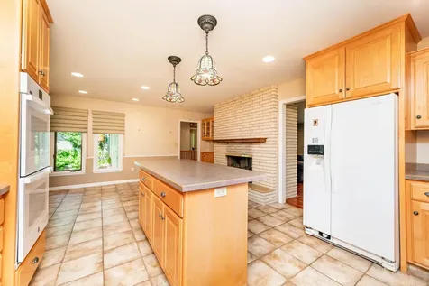 2474 W Country Club Drive S Fargo ND 58103