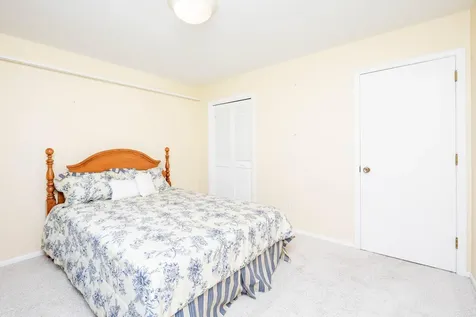 2474 W Country Club Drive S Fargo ND 58103