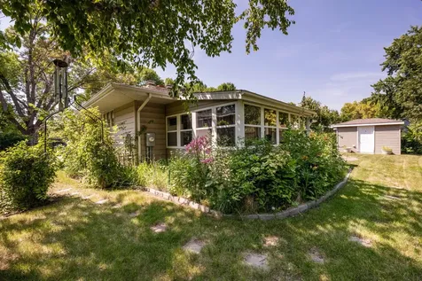 2474 W Country Club Drive S Fargo ND 58103