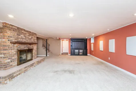 2474 W Country Club Drive S Fargo ND 58103