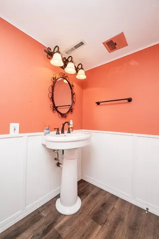 2474 W Country Club Drive S Fargo ND 58103
