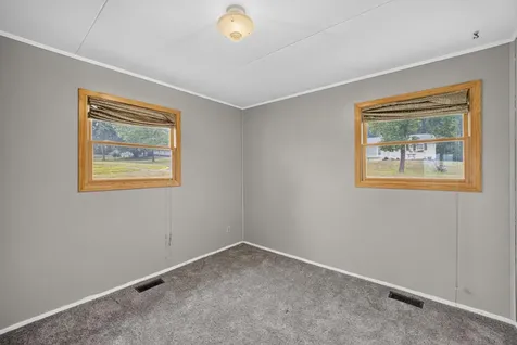 16 Carter Lane Silver Bay MN 55614