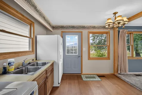 16 Carter Lane Silver Bay MN 55614