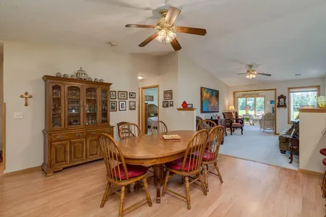 549 Oakwood Drive Janesville MN 56048