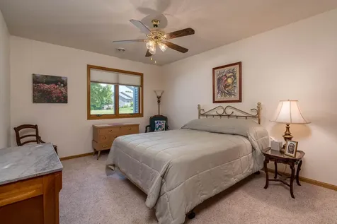 549 Oakwood Drive Janesville MN 56048