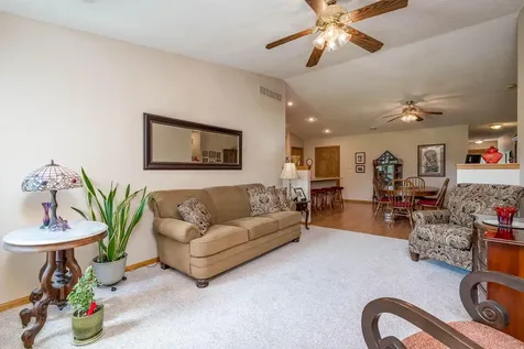 549 Oakwood Drive Janesville MN 56048