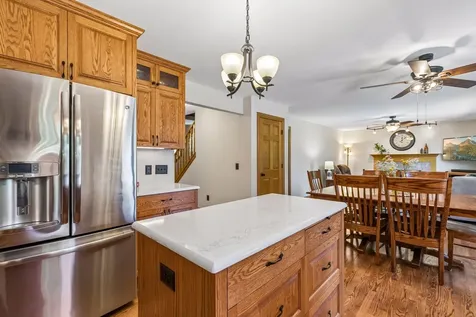 21071 Hyacinth Avenue Lakeville MN 55044