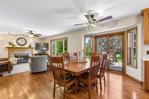 21071 Hyacinth Avenue Lakeville MN 55044
