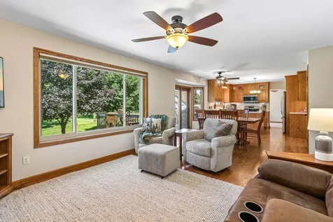 21071 Hyacinth Avenue Lakeville MN 55044