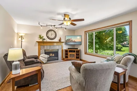 21071 Hyacinth Avenue Lakeville MN 55044
