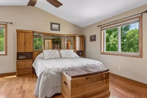 21071 Hyacinth Avenue Lakeville MN 55044