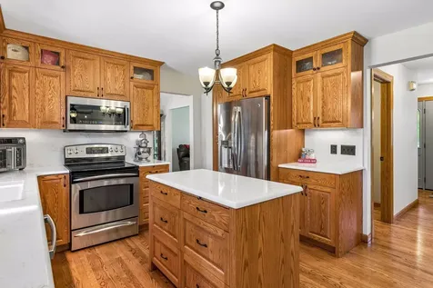 21071 Hyacinth Avenue Lakeville MN 55044