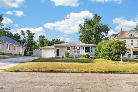 436 8th Street NW Valley City ND 58072