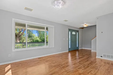 1108 Mackubin Street Saint Paul MN 55117
