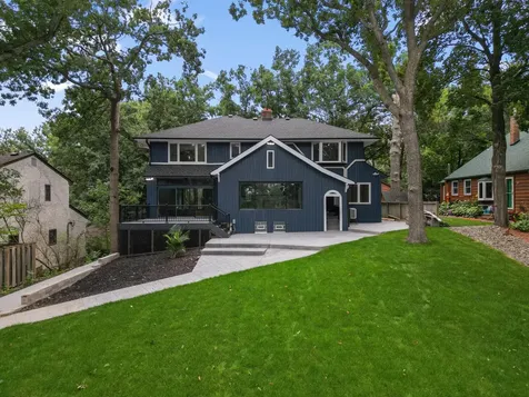 2020 Arcade Street Maplewood MN 55109