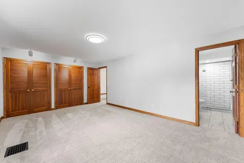 2020 Arcade Street Maplewood MN 55109