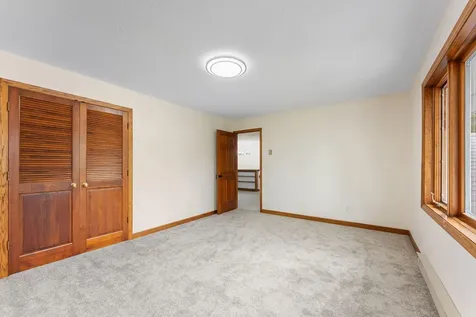 2020 Arcade Street Maplewood MN 55109