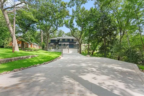 2020 Arcade Street Maplewood MN 55109