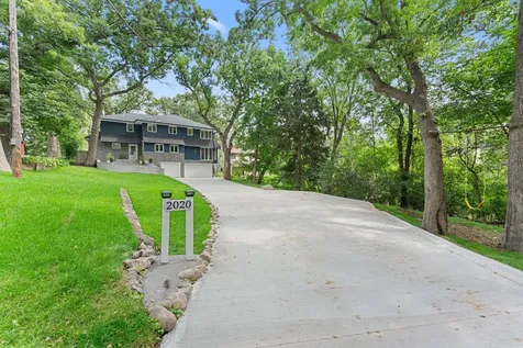 2020 Arcade Street Maplewood MN 55109