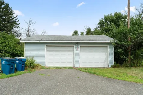 695 N Oak Drive Vadnais Heights MN 55127