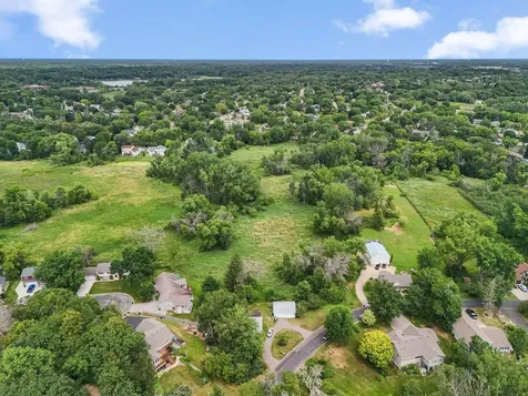 695 N Oak Drive Vadnais Heights MN 55127