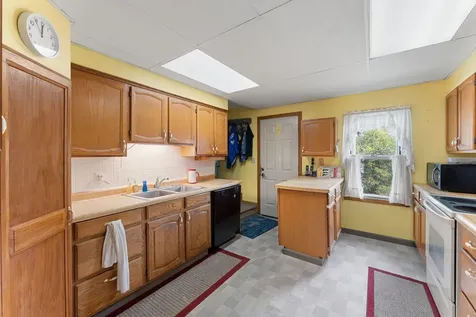 695 N Oak Drive Vadnais Heights MN 55127